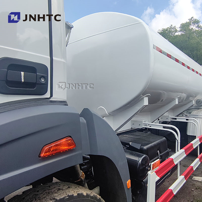 Nuevo BEIBEN 4x2 15m3 camión de rociadores para la prevención del polvo de la carretera precio