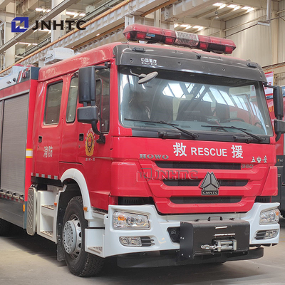 HOWO 18m Alto brazo de pulverización 4x2 12000l Gran flujo de rescate de incendios camión de bomberos para la venta