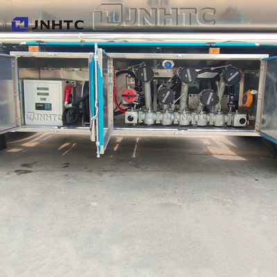 Sinotruk Howo camión cisterna de combustible de 6 ruedas aleación de aluminio 10000 litros con dispensador camión cisterna de aceite