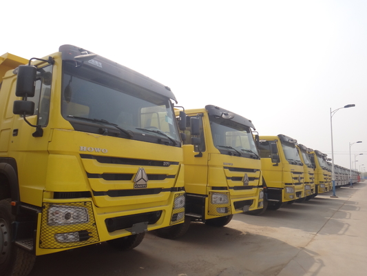 El camión volquete amarillo de 371hp 20M3 RHD Sinotruk Howo 6x4 para 40-50 toneladas carga