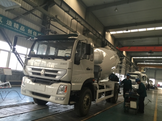 El camión 10 del mezclador de cemento de HOWO rueda el depósito de gasolina del euro 2 10m3 400L