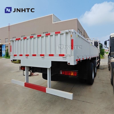 Sinotruk Howo camión de carga 6x4 25 toneladas 340hp Barato y fino camión de carga de cama plana para la venta
