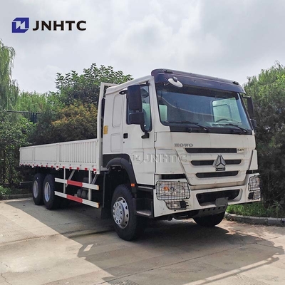 Sinotruk Howo camión de carga 6x4 25 toneladas 340hp Barato y fino camión de carga de cama plana para la venta