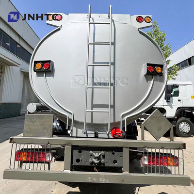 Sinotruk Howo camión tanque de petróleo 6X4 400HP LHD camión tanque de petróleo de combustible diésel buen precio