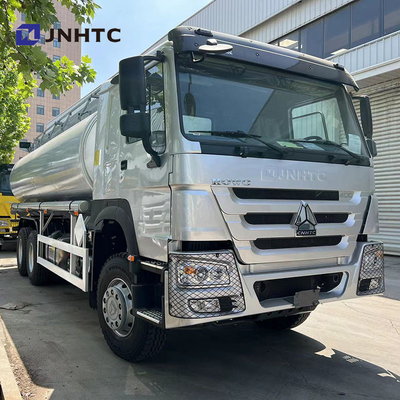 Sinotruk Howo camión tanque de petróleo 6X4 400HP LHD camión tanque de petróleo de combustible diésel buen precio