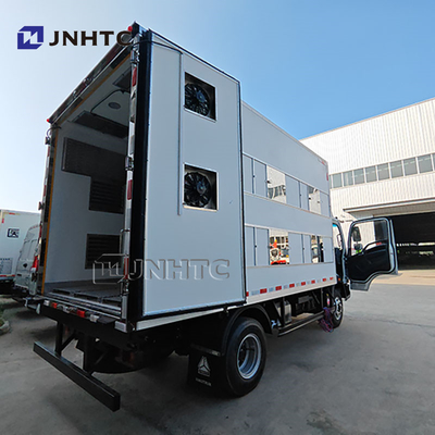 HOWO 4X2 Camión de transporte ligero de pollo bebé Vehículo de entrega de pollos pequeños para la venta