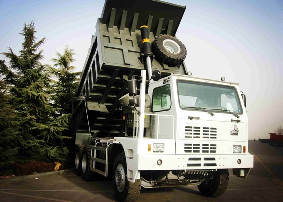 El camión volquete de la explotación minera de SINOTRUK HOWO 6*4 371HP 70 toneladas carga para el negocio de construcción