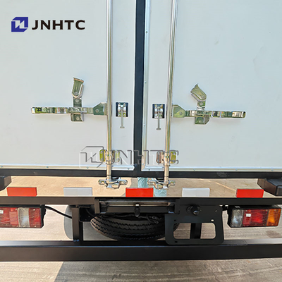 ISUZU 10 toneladas de carga útil 4x2 6x4 Box Van Cargo Camión con motor 205hp 240hp