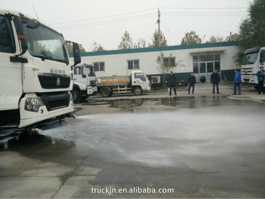 Rueda 336hp del camión del tanque de agua de la regadera de Howo 10cbm 10 con tiempo de la larga vida
