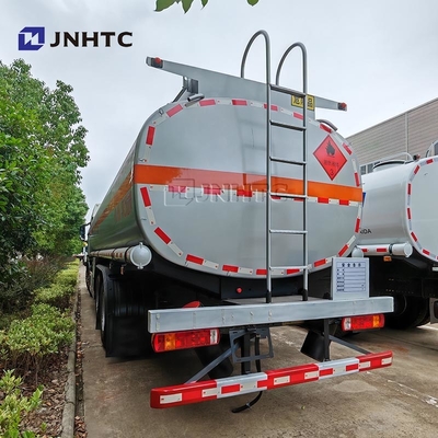 SINOTRUK HOWO Camión tanque de combustible 8X4 rueda motriz Euro 3 de emisiones Camión tanque de aceite estándar Camión tanque