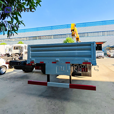 SINOTRUCK 4X2 6 ruedas camión de carga con grúa camión montado grúa para la venta