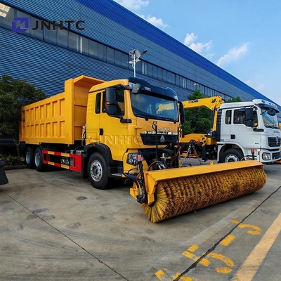 Howo TX Road Salt Spreader Máquina de derretir la nieve 6X4 350HP Camión limpiador de nieve adecuado