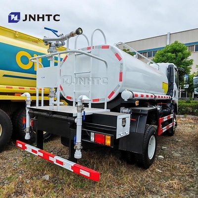 Nuevo camión de agua ligero HOWO 4x2 5000 litros 5 toneladas camión cisterna de agua