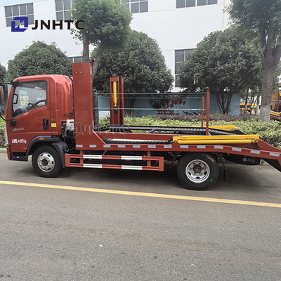 Remolque de 3 coches Sinotruk HOWO 4X2 Doble cubierta 5t 6t Combustible diésel totalmente aterrizado vehículo de rescate destructor camión de remolque de cama plana