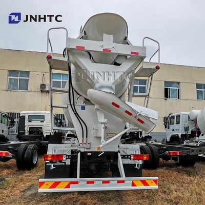 Nuevo camión de mezcla de hormigón HOWO 6x4 10 ruedas Camión de mezcla de cemento de capacidad