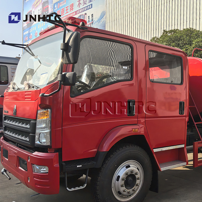 Fabricante HOWO 4x2 5000L Cisterna de agua Camión de bomberos Camión de combate a incendios Equipo de camión de bomberos Vehículo de bomberos