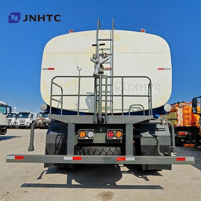 Sinotruk Howo Camión del tanque de agua 6x4 10 ruedas de China Camión del tanque de agua