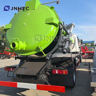 HOWO MATE 4x2 Mini aspirador de aguas residuales con vacío Camión de succión fecal