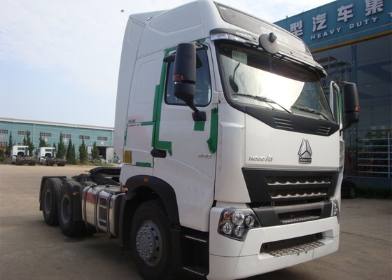El ISO pasó el camión del tanque de 10 Wheeler Sinotruk Howo Bulk Cement y el camión del tractor con el cuerpo del petrolero del ³ de los 50M