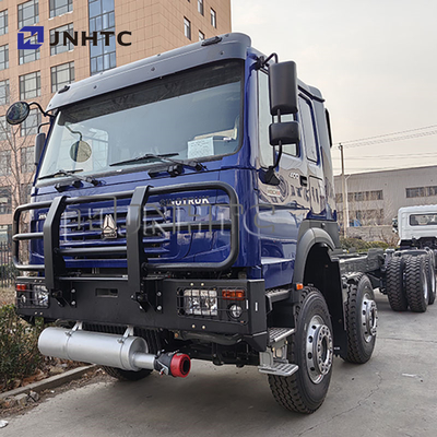 Buen precio HOWO Todas las ruedas Conducción 8x8 Camiones de carga Chasis especial Otros camiones para la venta fuera de la carretera extremo Gran potencia