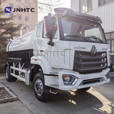 Mejor vendido HOWO 4*2 5m3 camión de aspiración de aguas residuales de vacío para la venta