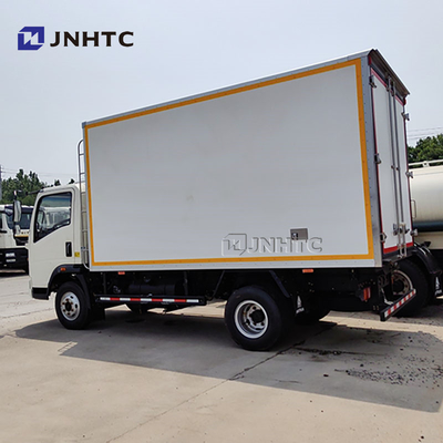 Sinotruk 4x2 camión frigorífico 5 toneladas camión de enfriamiento congelador para el transporte de peces vivos