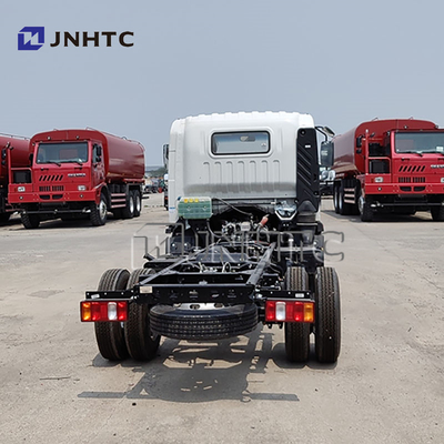 Sinotruck Howo 4x2 5 toneladas 8 toneladas de carga ligera / camión de descarga chasis combustible diesel Euro 2 emisiones dirección izquierda