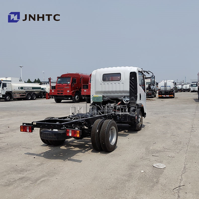 Sinotruck Howo 4x2 5 toneladas 8 toneladas de carga ligera / camión de descarga chasis combustible diesel Euro 2 emisiones dirección izquierda