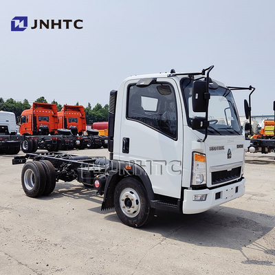 Sinotruck Howo 4x2 5 toneladas 8 toneladas de carga ligera / camión de descarga chasis combustible diesel Euro 2 emisiones dirección izquierda
