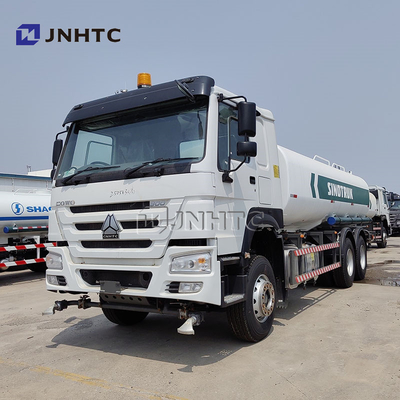 HOWO 6X4 300HP Camión de riego 10000L para la retención de humedad de la carretera de jardinería