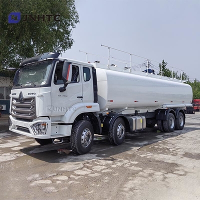 Howo NX Water Trnasporting Truck 8X4 380HP 12 ruedas de China camión de tanque de agua