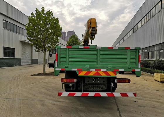 grúa montada vehículo de la capacidad del tanque de aceite 160L