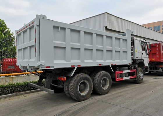Camión volquete resistente blanco de Sinotruk howo7 6x4