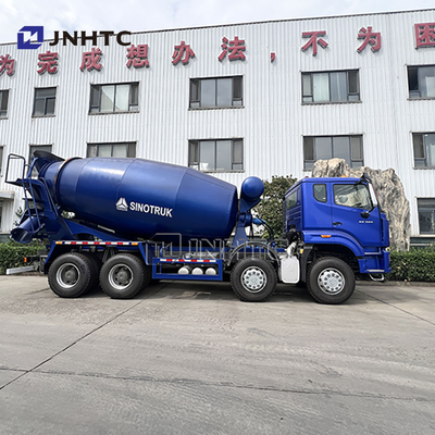 Nuevo camión hormigonera automático HOWO NX 8*4 con chasis de servicio pesado y descarga reversible