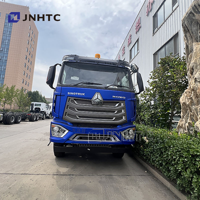 Nuevo camión hormigonera automático HOWO NX 8*4 con chasis de servicio pesado y descarga reversible