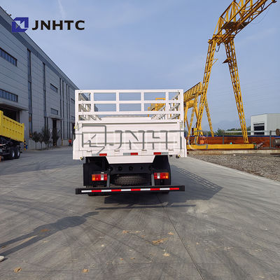 Sinotruk Howo Camión de Carga Ligera de 10 Toneladas Nuevo 4x2 4x4 Tracción Diésel Volante a la Derecha en Venta