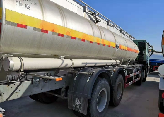 camión 21cbm del depósito de gasolina 6 * 4 371hp para el transporte peligroso de las sustancias químicas