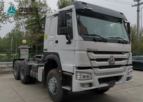 Camión 371 y 420hp del tractor del motor de SINOTRUK Howo 6x4 para sus peticiones