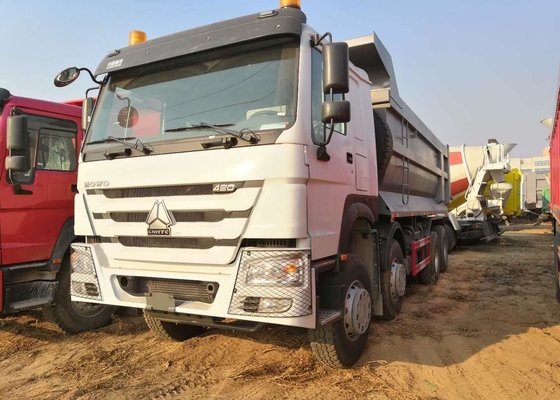 8x4 40 rueda conducida de Ton Heavy Duty Dump Truck Howo 12 para el color blanco del cargo cúbico 30
