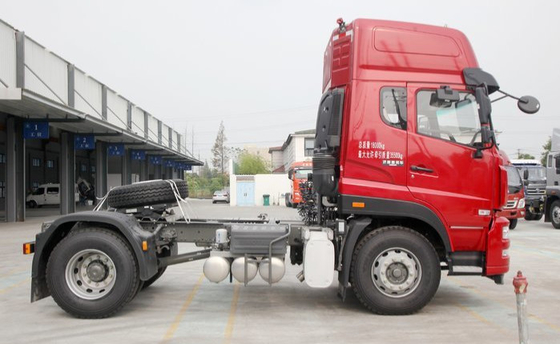 Camión volquete del tractor remolque de SINOTRUK STEYR 4X2 en el color rojo para la tonelada 8-20