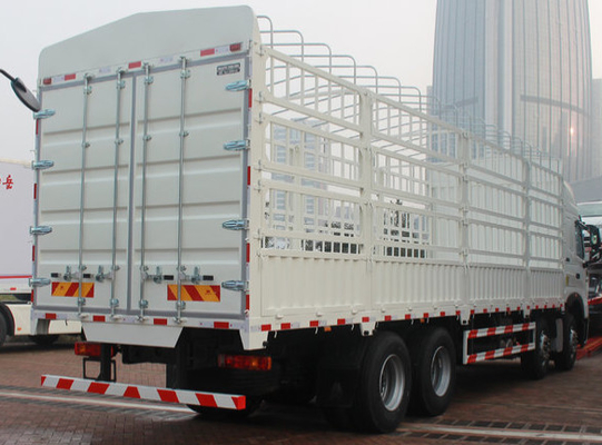 Camión de reparto 8X4 371hp del cargo de ZZ1317M4661V SINOTRUK HOWO para el ambiente duro