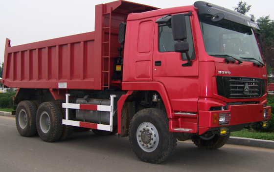 El camión del compresor de la basura de ZZ2167M5227 6x6 todo el cargo de la impulsión de la rueda acarrea el poder III 380hp del euro II de SINOTRUCK