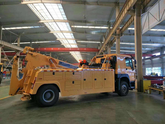 El camión de camión de auxilio de Sinotruk Howo7 Euro2 10-15T 4x2 6 rueda con el poder 336hp