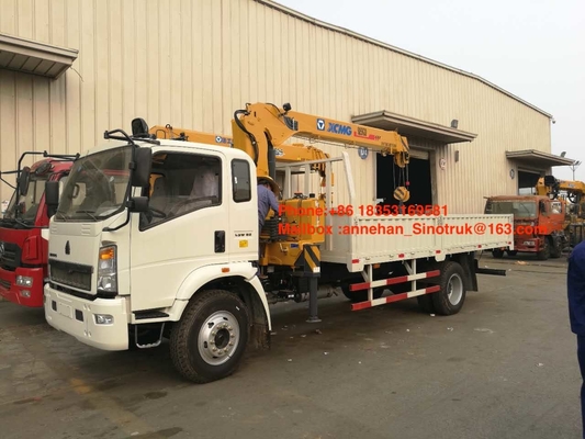 la grúa del soporte del camión 5T de Sinotruk Howo con la grúa 4x2 6 de Xcmg rueda con la caja del cargo 10T
