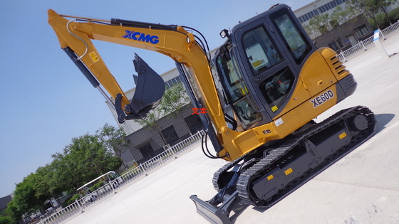 El excavador de poca potencia de XE60D, excavador hidráulico de la correa eslabonada con 6T actúa el peso