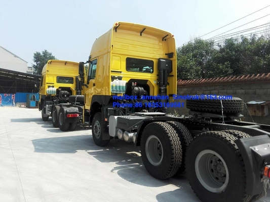Taxi del tejado de las ruedas HW 79 del camión LHD 10 del tractor remolque de Howo alto 102 kilómetros por hora