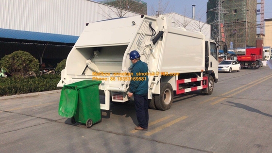 camión de basura del compresor de los neumáticos 4x2 6 de Sinotruk Howo7 8M3-10M3