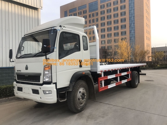 camión plano de Sinotruk Howo de los neumáticos 4x2 6 para 10 - 20T carga Capaicty LHD