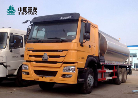 Camión del tanque líquido del asfalto de cbm de la regadera 10 del betún de Sinotruk Howo 290hp 4x2
