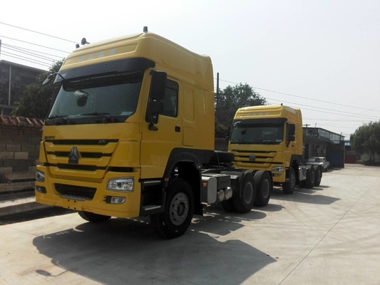 Alto camión del motor de Sinotruk Howo7 de la cabina HW79 para la capacidad de la remolque 40-50T